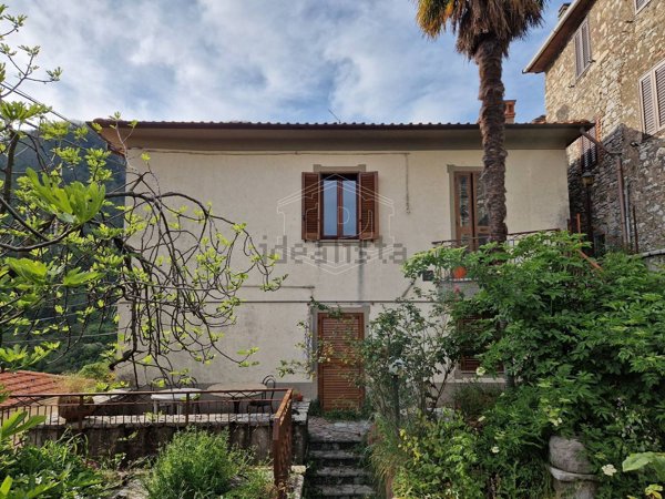 appartamento in vendita a Fabbriche di Vergemoli