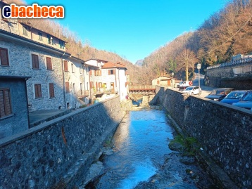 casa indipendente in vendita a Fabbriche di Vergemoli in zona Calomini