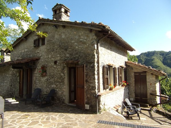 casa semindipendente in vendita a Fabbriche di Vergemoli