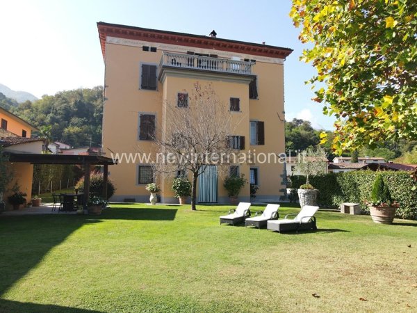 casa indipendente in vendita a Fabbriche di Vergemoli