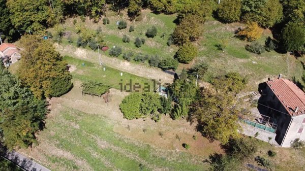 casa indipendente in vendita a Fabbriche di Vergemoli in zona Vergemoli