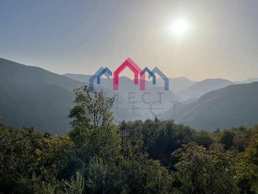 casa indipendente in vendita a Fabbriche di Vergemoli