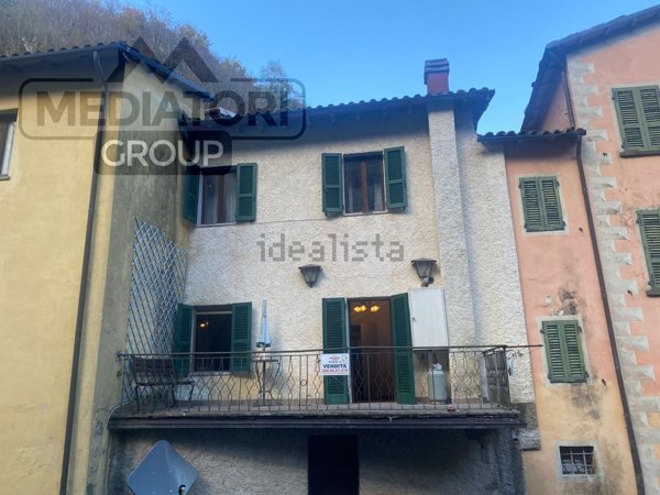 appartamento in vendita a Fabbriche di Vergemoli in zona Fornovolasco