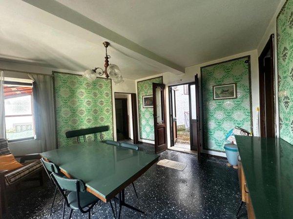 intera palazzina in vendita a Fabbriche di Vergemoli in zona Vergemoli