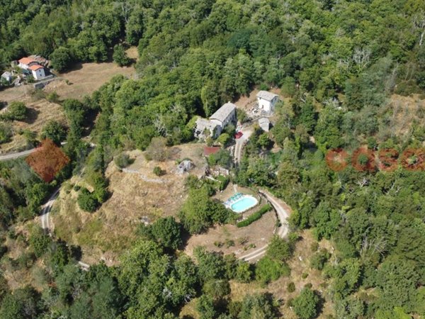 casale in vendita a Fabbriche di Vergemoli in zona Fabbriche di Vallico
