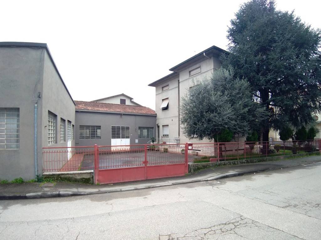 casa indipendente in vendita ad Agliana