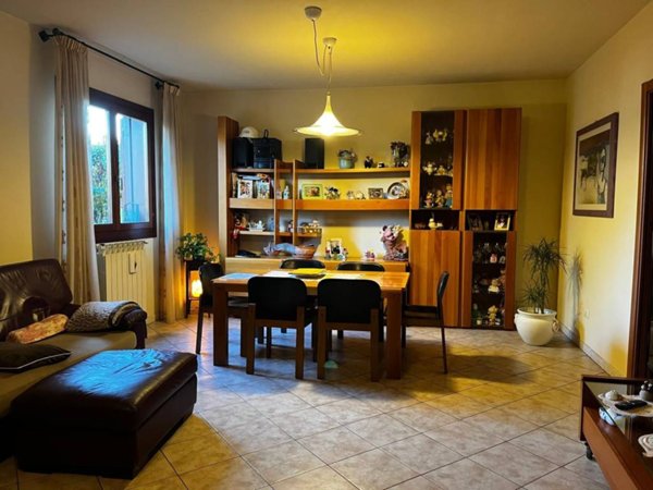 casa indipendente in vendita ad Agliana in zona San Niccolò