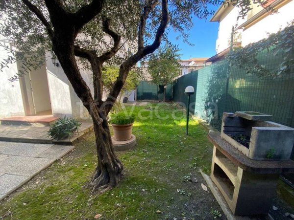 casa indipendente in vendita ad Agliana