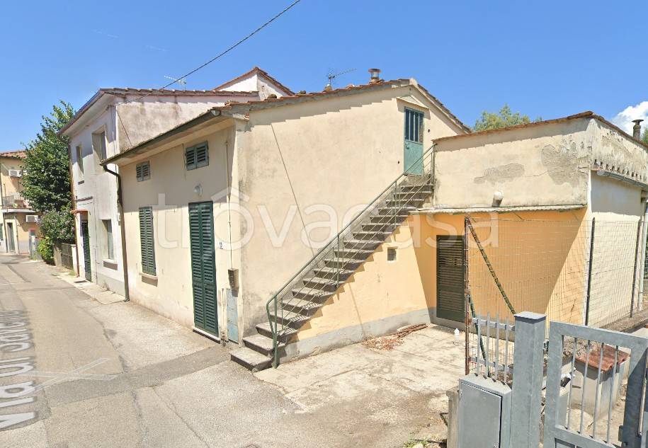 casa indipendente in vendita ad Agliana
