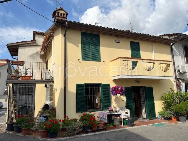 casa indipendente in vendita ad Agliana