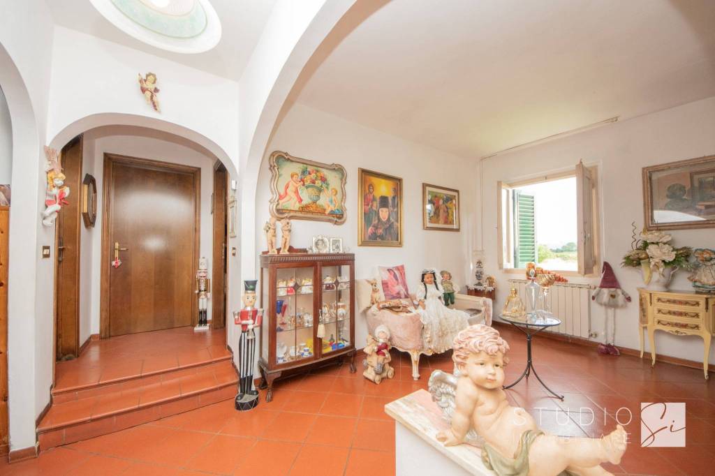casa indipendente in vendita ad Agliana in zona Ferruccia