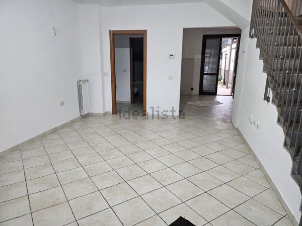 casa indipendente in vendita ad Agliana in zona San Michele
