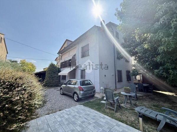 casa indipendente in vendita ad Agliana