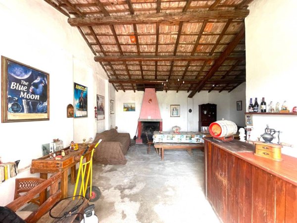 casa indipendente in vendita ad Agliana in zona Ponte dei Bini