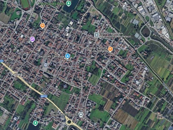 negozio in vendita ad Agliana