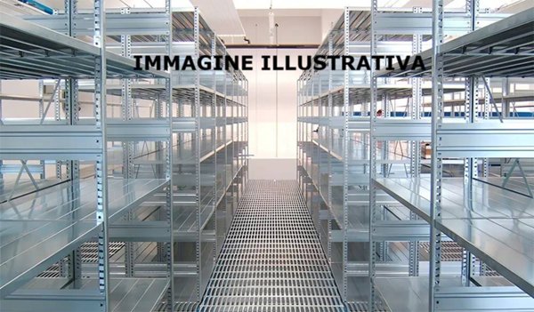 locale commerciale in vendita ad Agliana