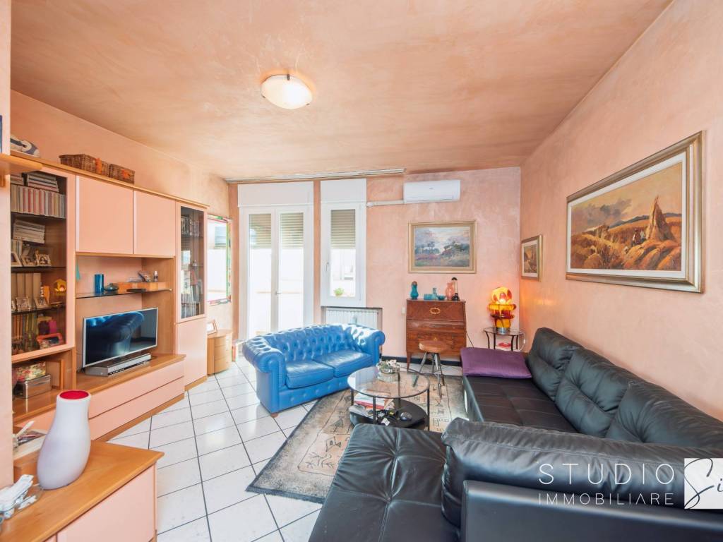appartamento in vendita ad Agliana in zona San Michele