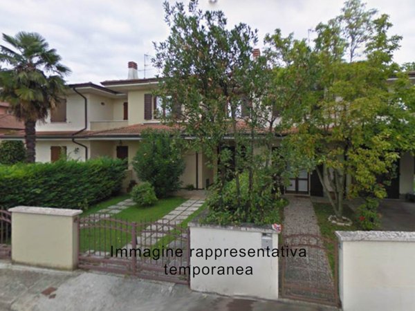casa indipendente in vendita ad Agliana