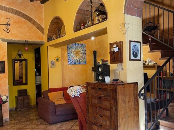 casa indipendente in vendita ad Agliana