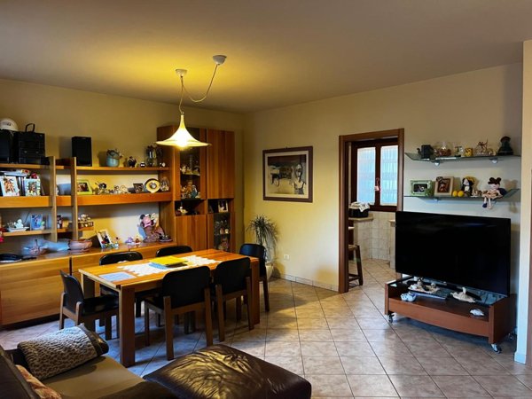 casa indipendente in vendita ad Agliana in zona San Niccolò