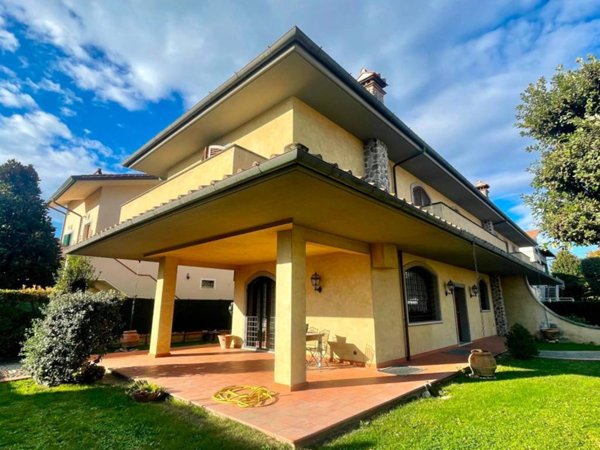 casa indipendente in vendita ad Agliana