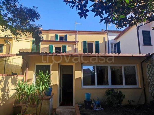 casa indipendente in vendita ad Agliana