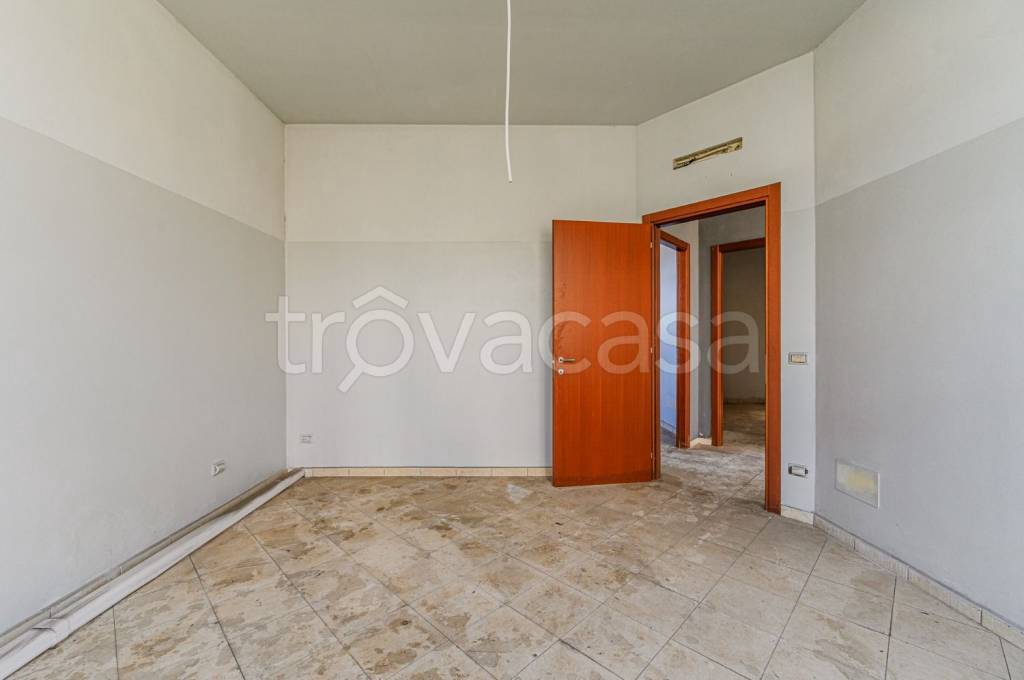 negozio in vendita ad Agliana