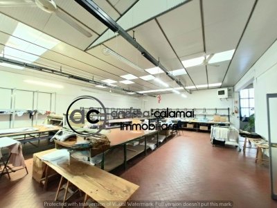 negozio in vendita ad Agliana