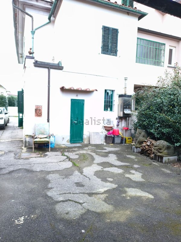 casa indipendente in vendita ad Agliana in zona San Niccolò