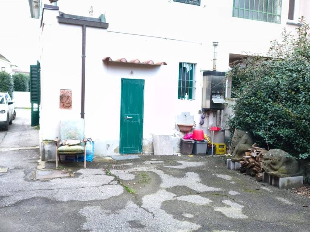 casa indipendente in vendita ad Agliana in zona San Niccolò
