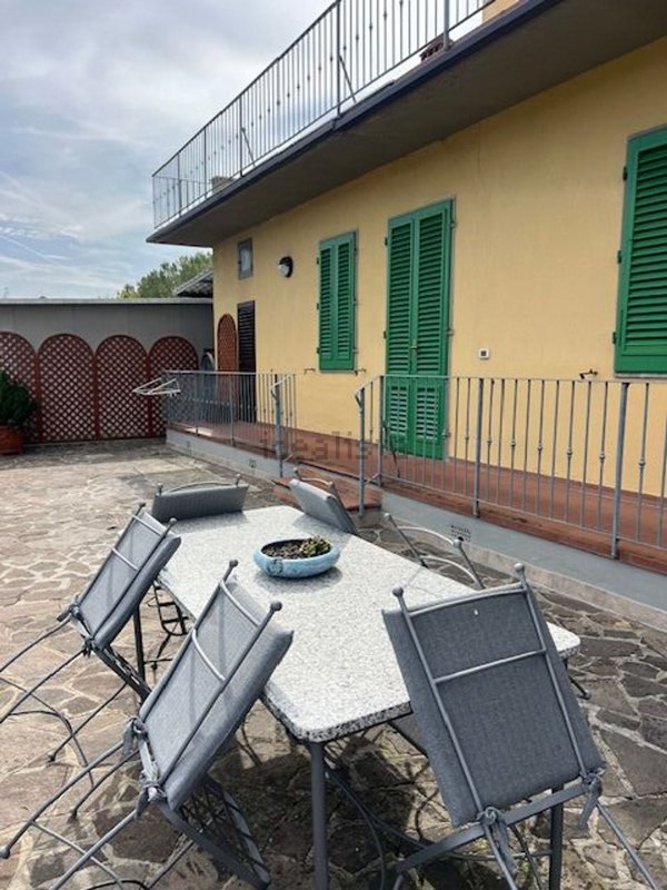 casa indipendente in vendita ad Agliana in zona San Michele