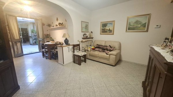 casa indipendente in vendita ad Agliana in zona San Niccolò