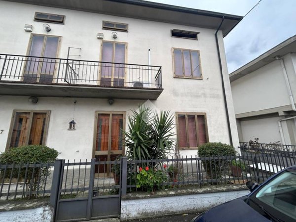 casa indipendente in vendita ad Agliana