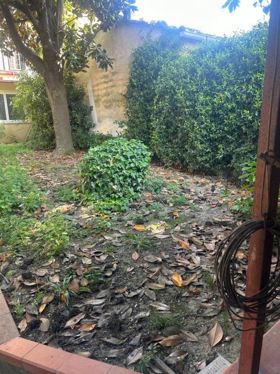 casa indipendente in vendita ad Agliana in zona San Niccolò