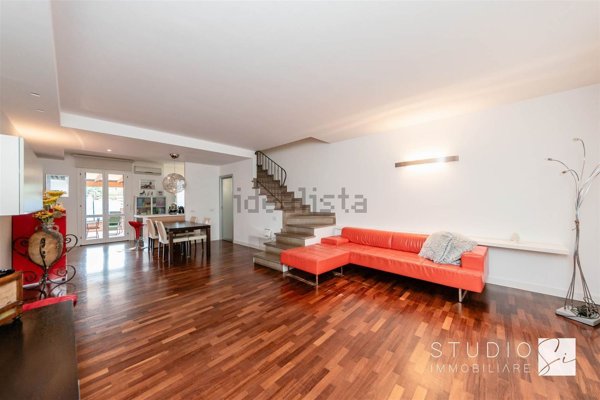 casa indipendente in vendita ad Agliana in zona Spedalino