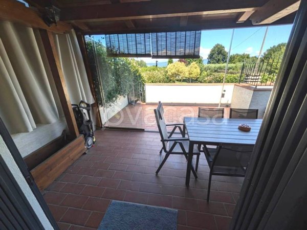 casa indipendente in vendita ad Agliana in zona Ferruccia