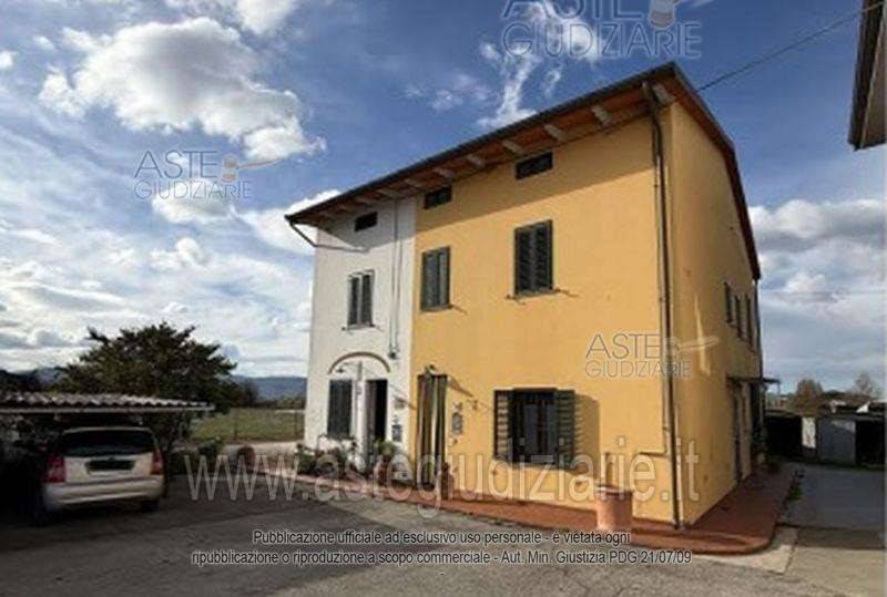 appartamento in vendita ad Agliana in zona Ferruccia