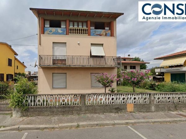 casa indipendente in vendita ad Agliana in zona Spedalino