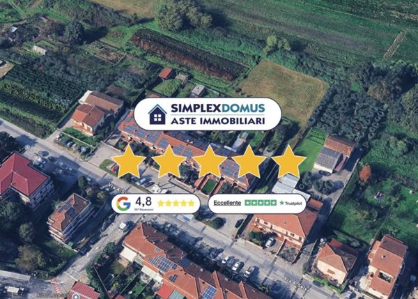 casa indipendente in vendita ad Agliana in zona Ferruccia