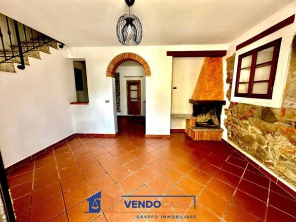 casa indipendente in vendita ad Agliana in zona Spedalino