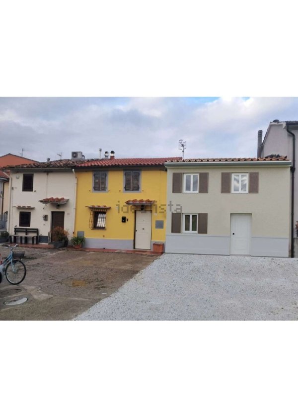 casa indipendente in vendita ad Agliana