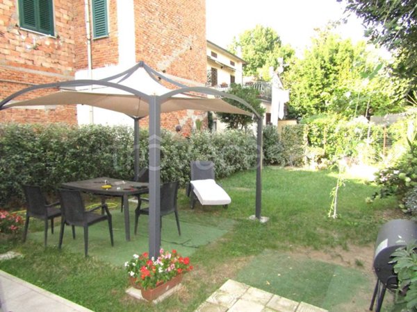 casa indipendente in vendita ad Agliana in zona San Niccolò