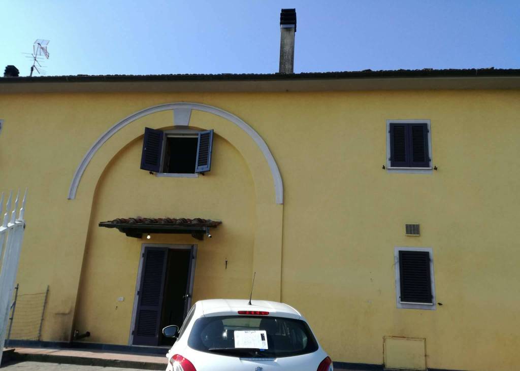 casa indipendente in vendita a Buggiano in zona Santa Maria