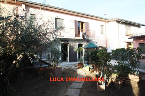 casa indipendente in vendita a Buggiano
