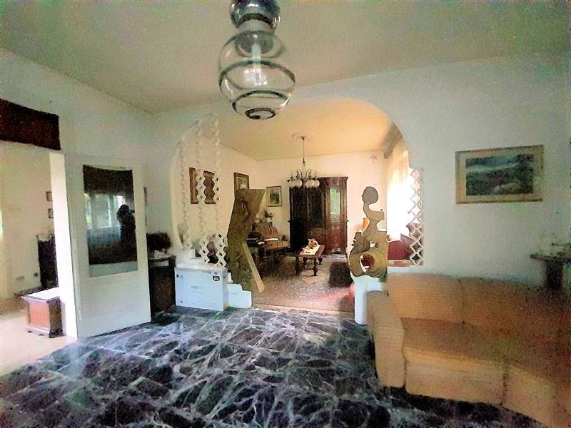 casa indipendente in vendita a Buggiano in zona Borgo a Buggiano