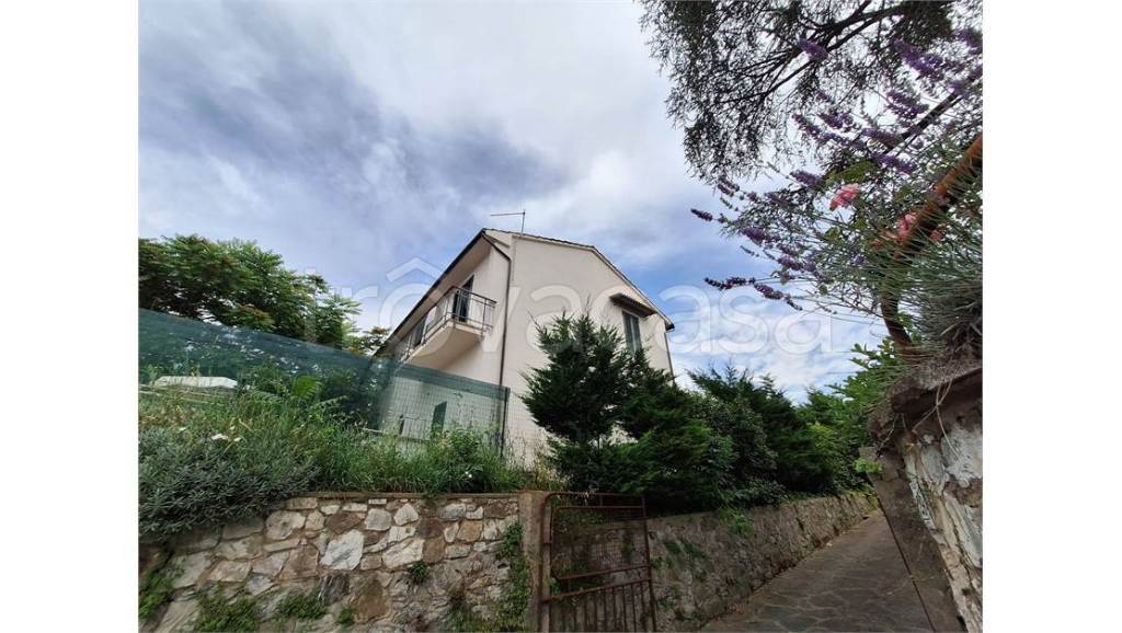 appartamento in vendita a Buggiano in zona Borgo a Buggiano