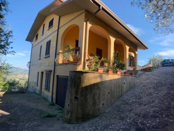 casa indipendente in vendita a Buggiano in zona Colle di Buggiano