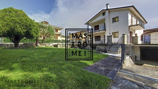 casa indipendente in vendita a Buggiano