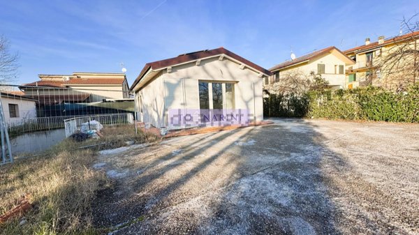casa indipendente in vendita a Buggiano