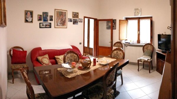 casa indipendente in vendita a Buggiano in zona Borgo a Buggiano